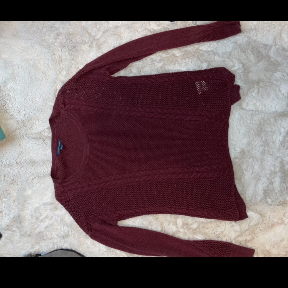 American Eagle Burgundy Sweater Size XS